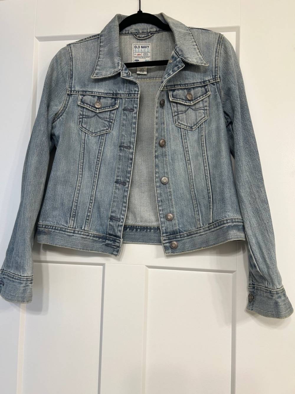 Old Navy Light Wash Denim Jacket in Pale Blue
